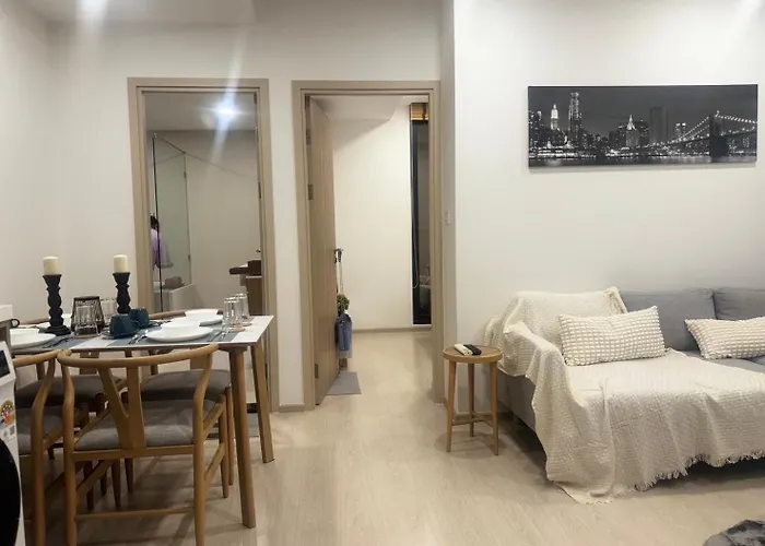 Ekamai 2 Bed Hotel Bangkok